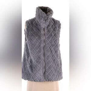 Women’s Carmen Marc Volvo Gray Faux Fur Vest Large
